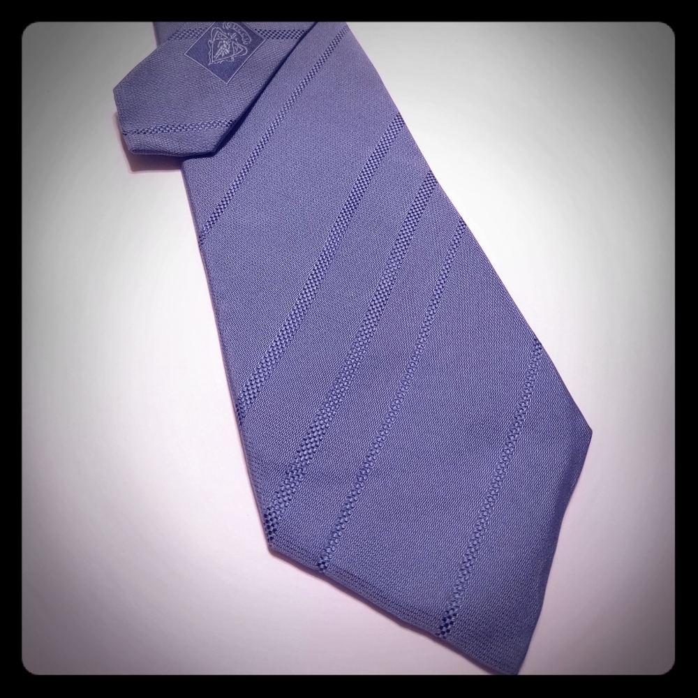 Gucci silk tie